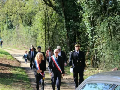 Arrivée des autorités - Syvie Vermeillet Sénatrice, Jacques Hugon maire de Le Moutoux, Stéphane Chipponi Secrétaire général