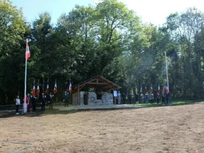 Lever des couleurs françaises et canadiennes